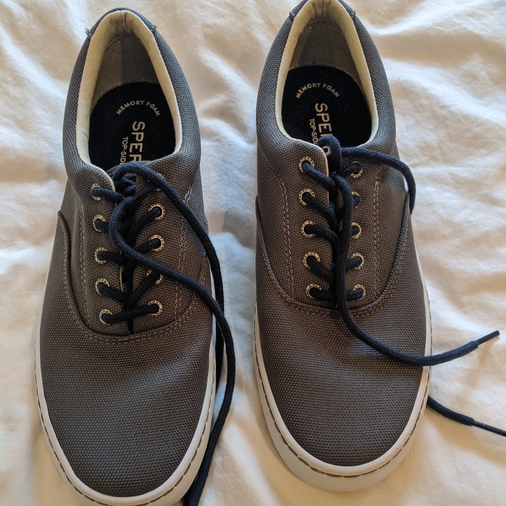 Sperry Striper in Gray Size 11